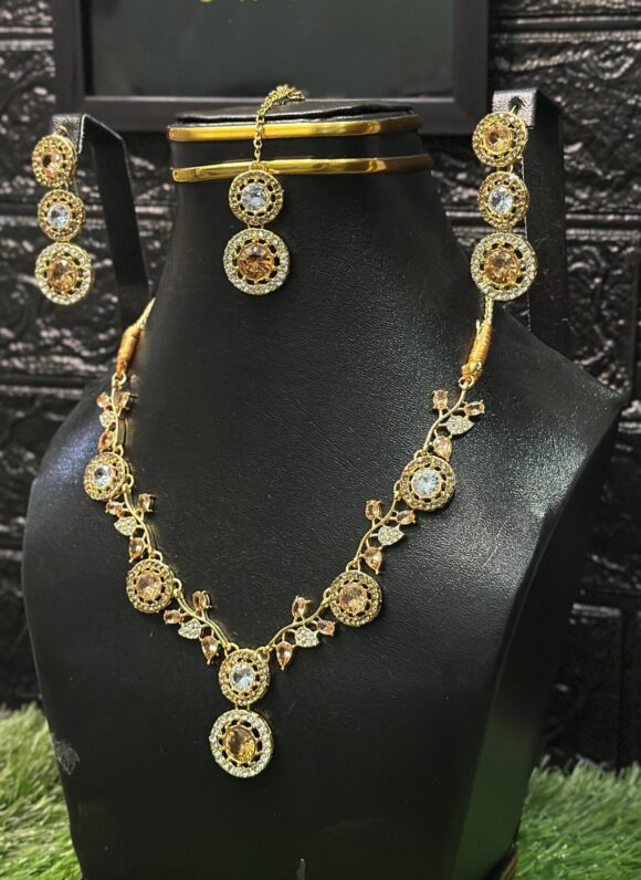 The Amber Bloom Jewellery Set